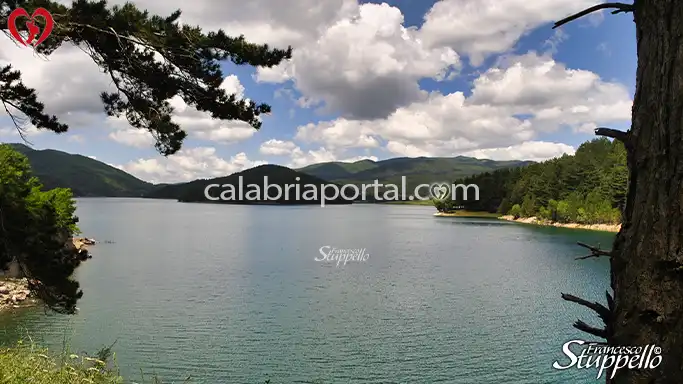 Lago Ampollino